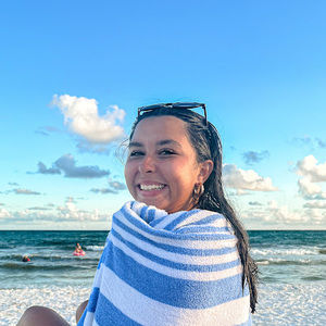 Meet your Posher, Bela